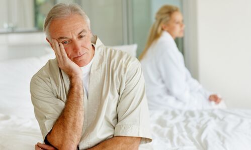 Ein Mann kann mit der unangenehmen Krankheit Prostatitis konfrontiert sein.